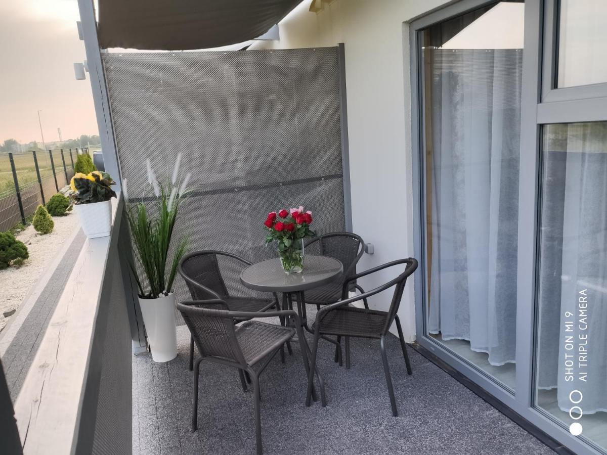 Aurora Ustka-Przewloka Aparthotel Екстериор снимка